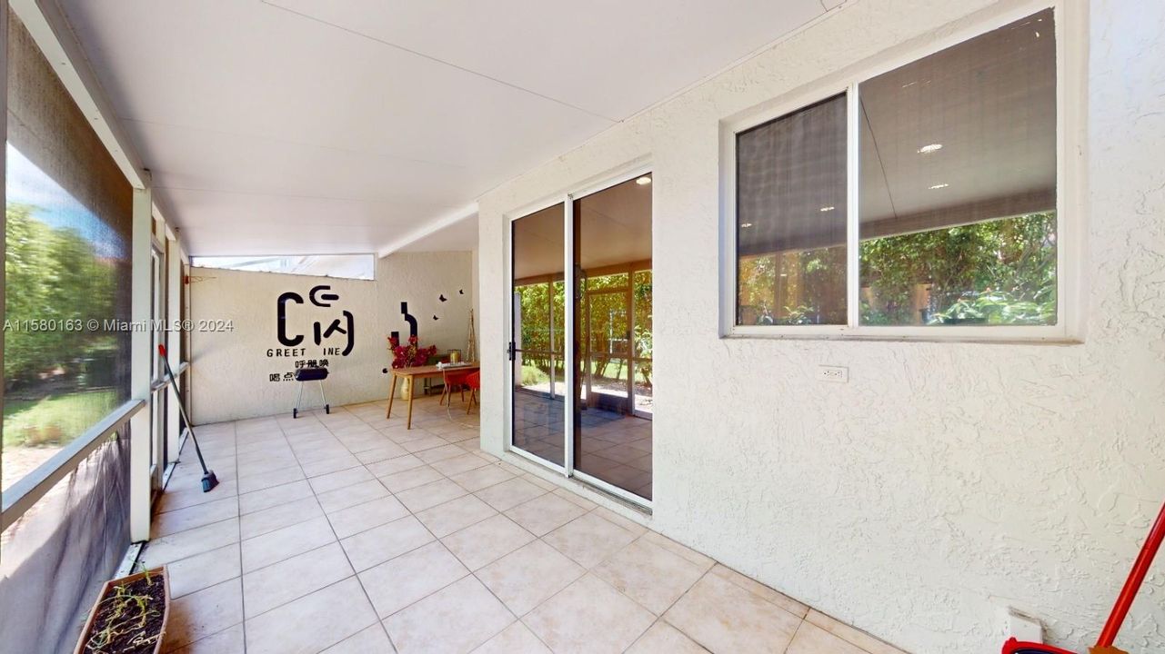 Active With Contract: $499,000 (2 beds, 2 baths, 1611 Square Feet)