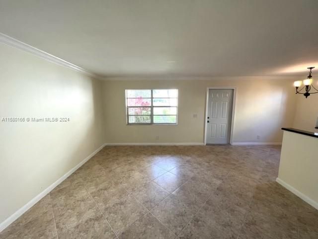 For Sale: $299,900 (2 beds, 2 baths, 920 Square Feet)