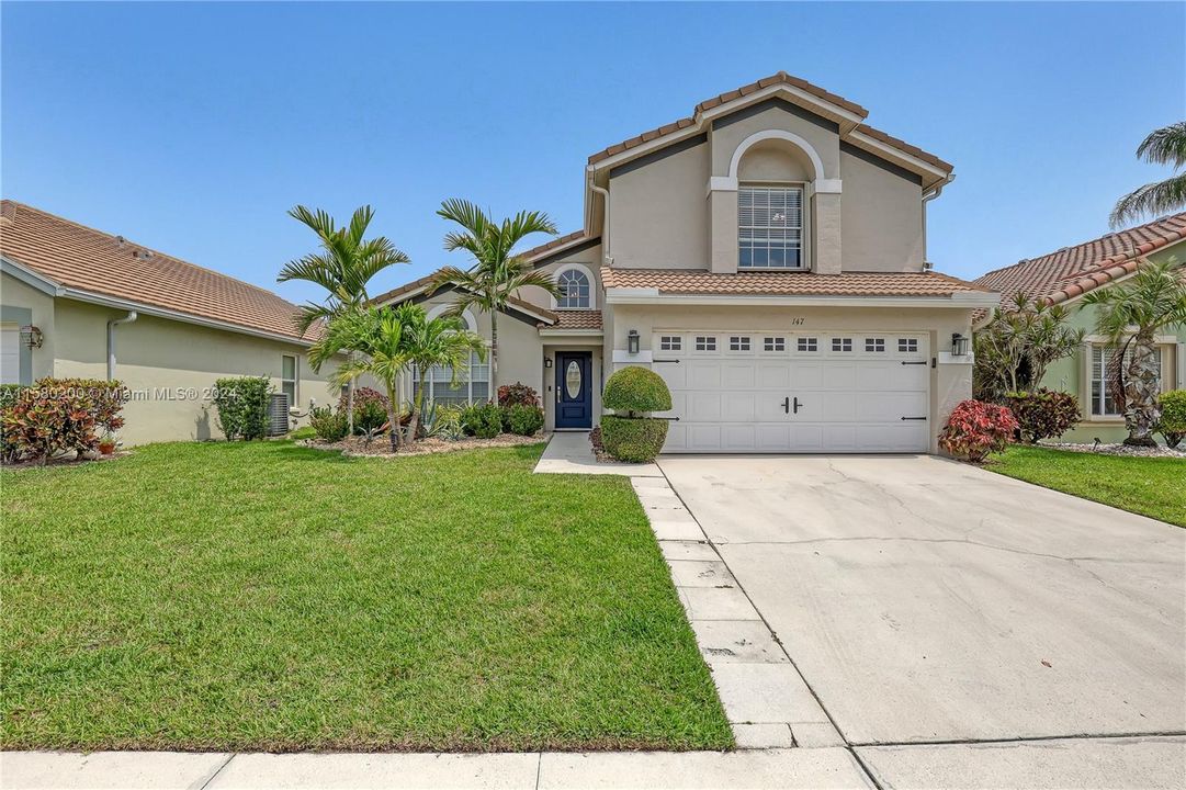 Active With Contract: $899,000 (3 beds, 2 baths, 2160 Square Feet)