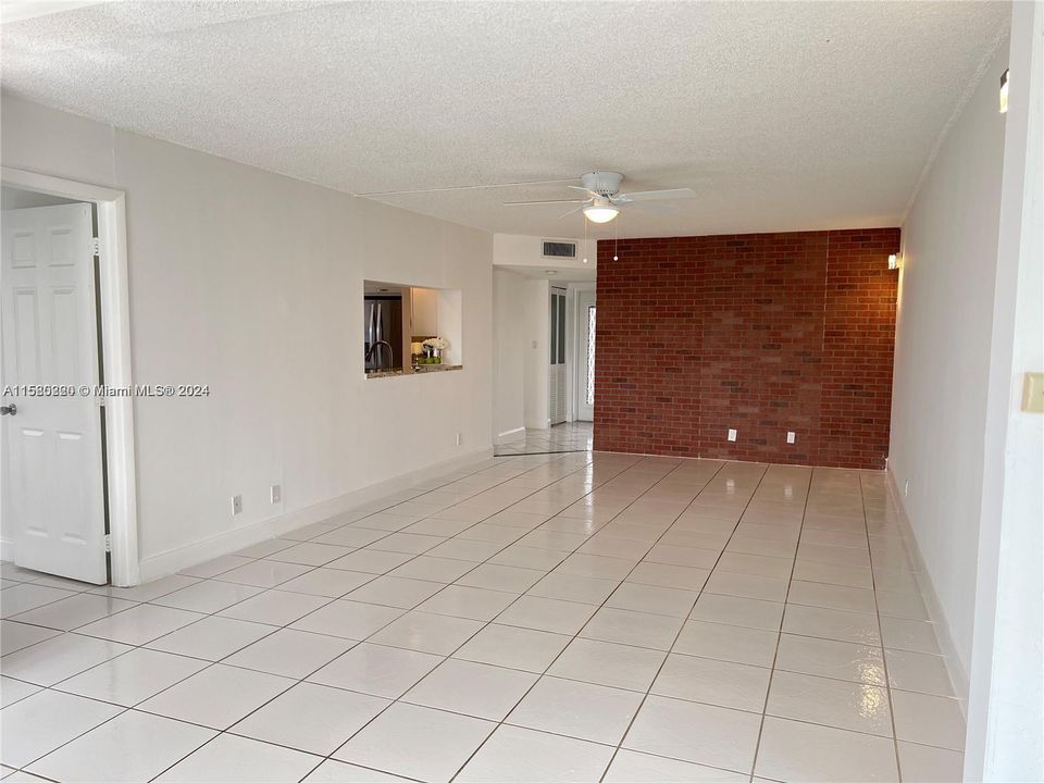 For Rent: $2,700 (3 beds, 2 baths, 1155 Square Feet)