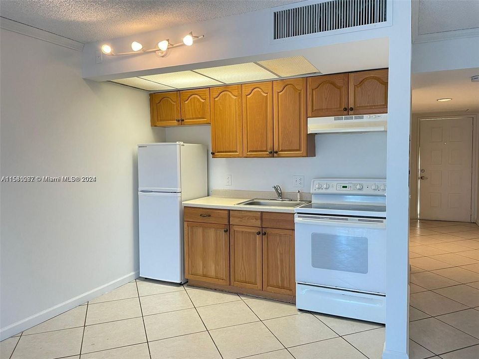 Recently Rented: $1,500 (1 beds, 1 baths, 525 Square Feet)