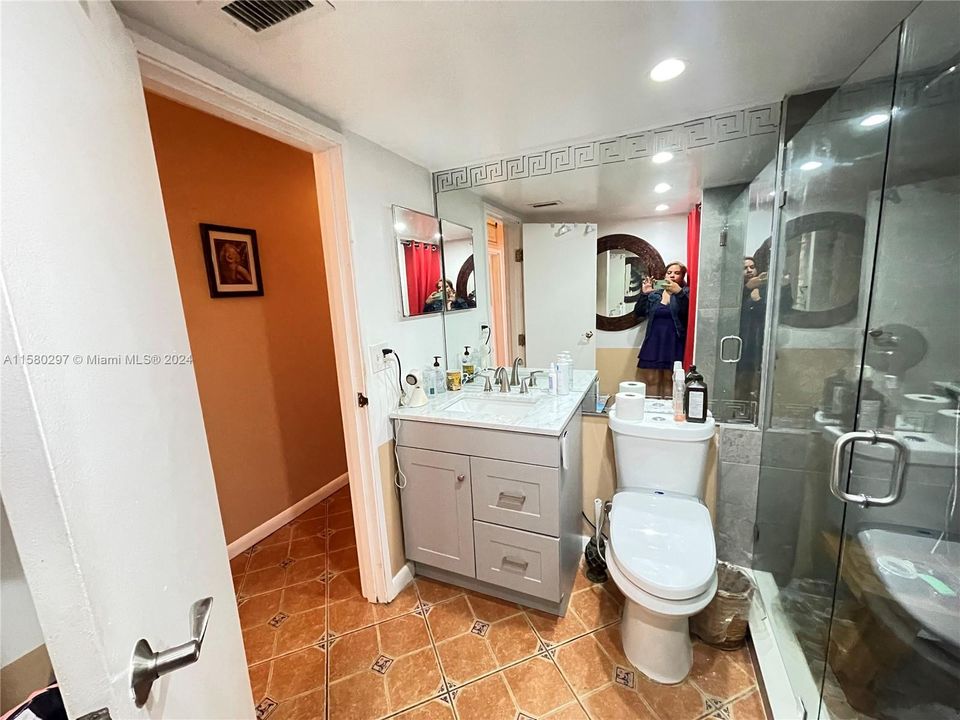 待售: $450,000 (2 贝兹, 2 浴室, 1716 平方英尺)