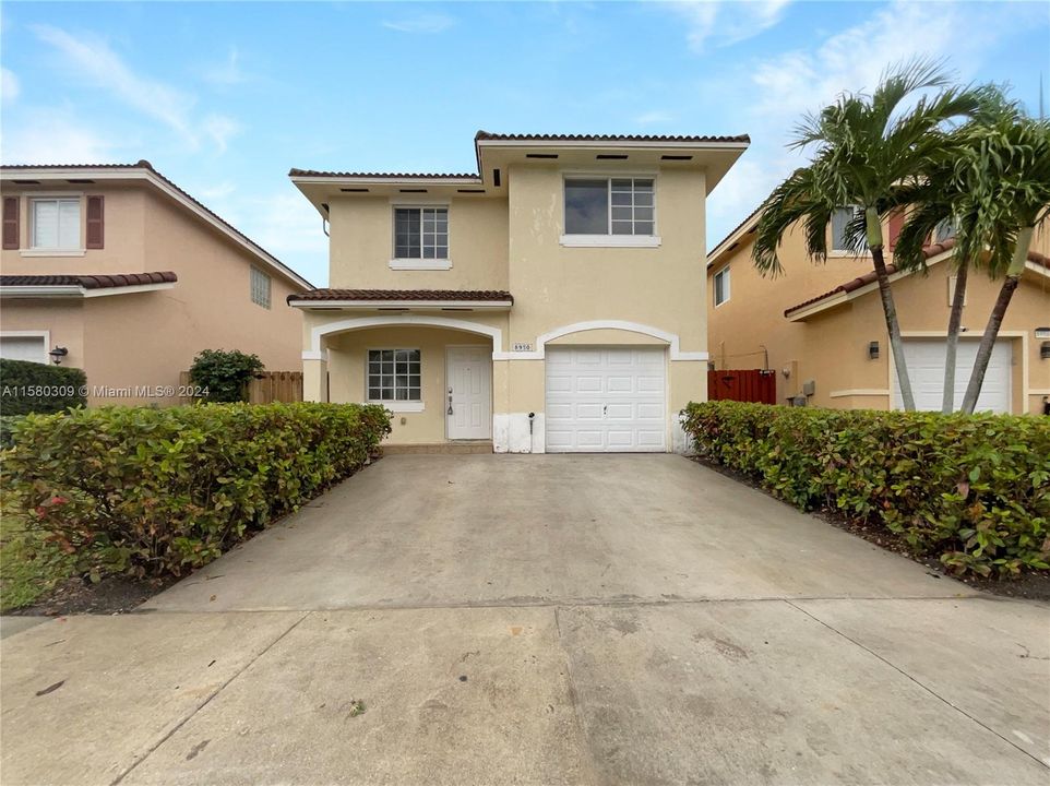 For Sale: $556,000 (4 beds, 3 baths, 1705 Square Feet)