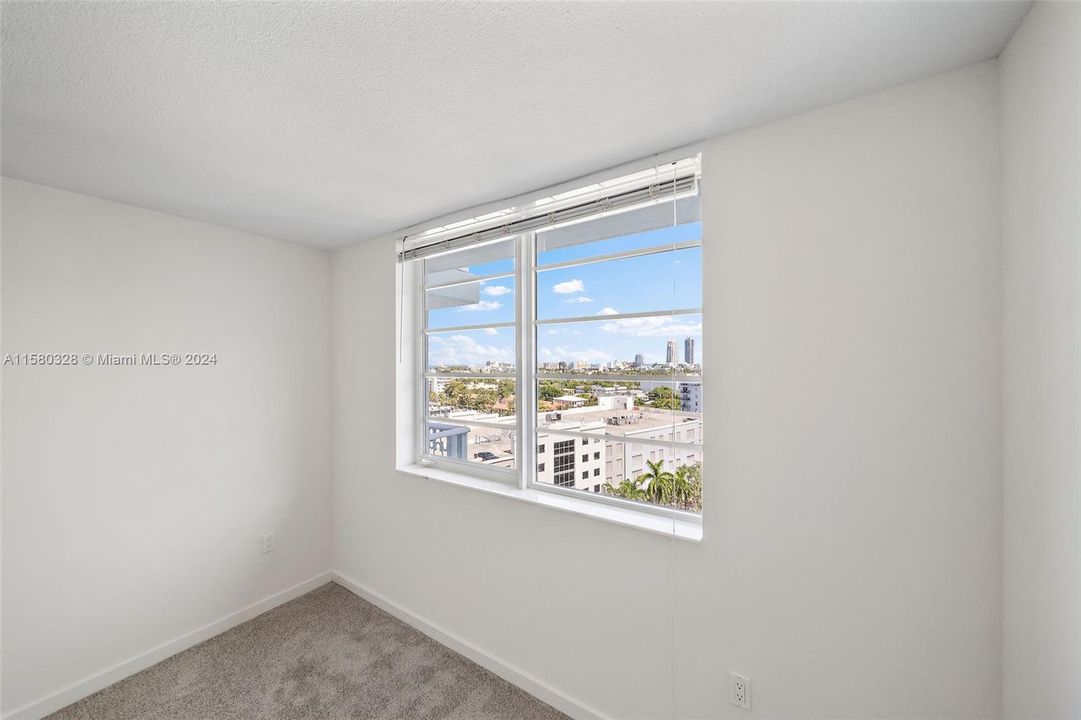 For Rent: $2,690 (1 beds, 1 baths, 671 Square Feet)