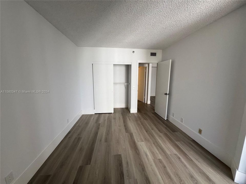 For Rent: $3,000 (2 beds, 2 baths, 1154 Square Feet)