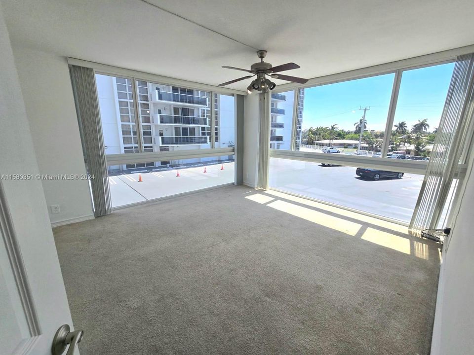 For Sale: $380,000 (2 beds, 2 baths, 1200 Square Feet)