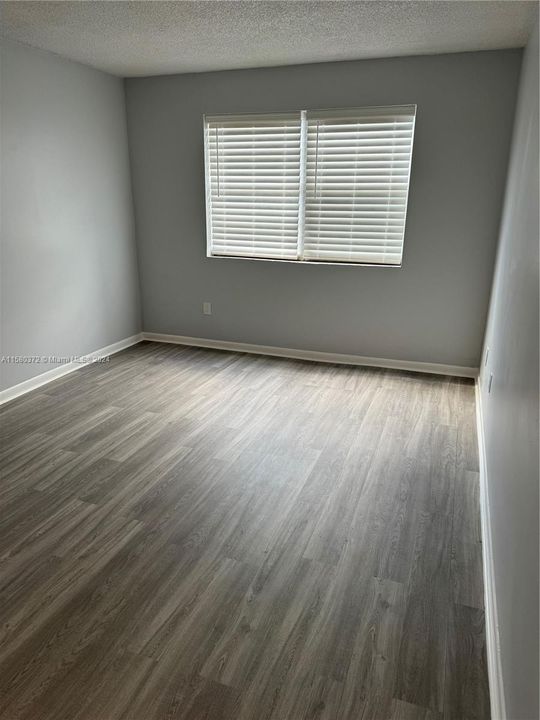 For Rent: $2,260 (1 beds, 1 baths, 791 Square Feet)