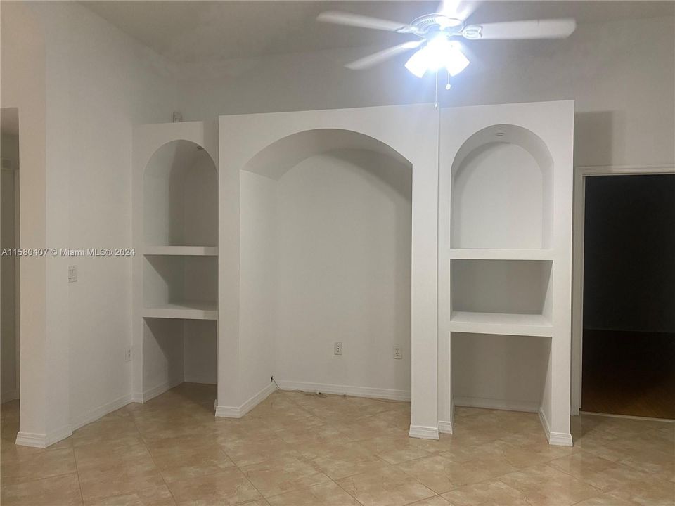 For Rent: $3,800 (3 beds, 2 baths, 1889 Square Feet)