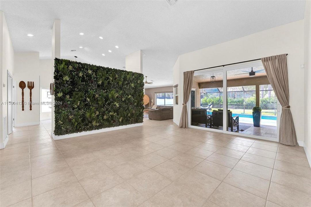 最近租的: $5,500 (4 贝兹, 2 浴室, 2504 平方英尺)