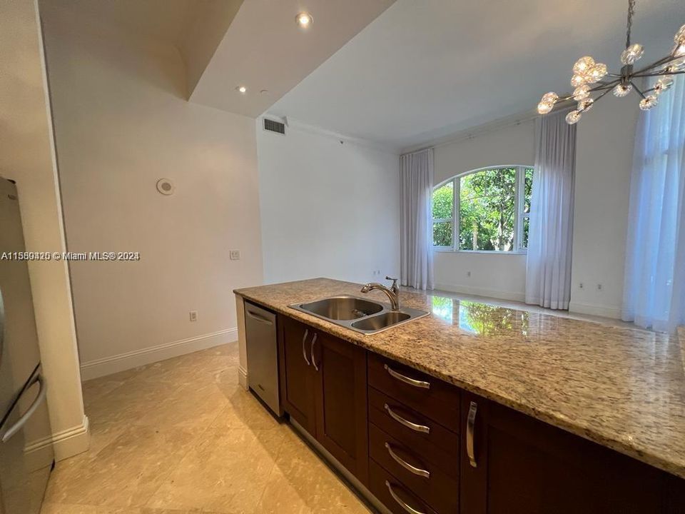 Active With Contract: $4,200 (2 beds, 2 baths, 1431 Square Feet)