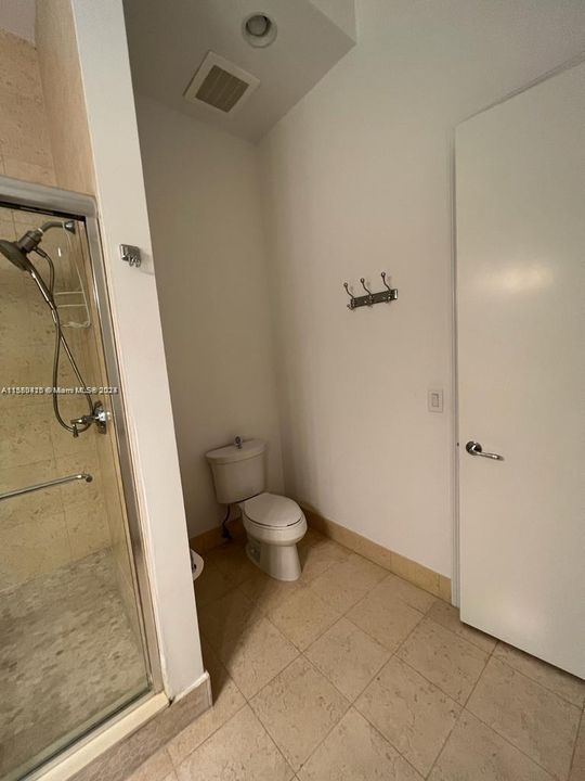 For Rent: $4,200 (2 beds, 2 baths, 1431 Square Feet)