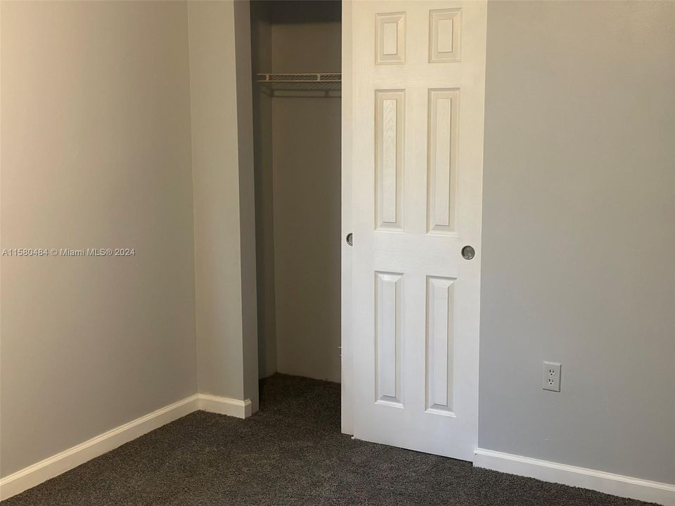 For Rent: $2,400 (2 beds, 2 baths, 1113 Square Feet)