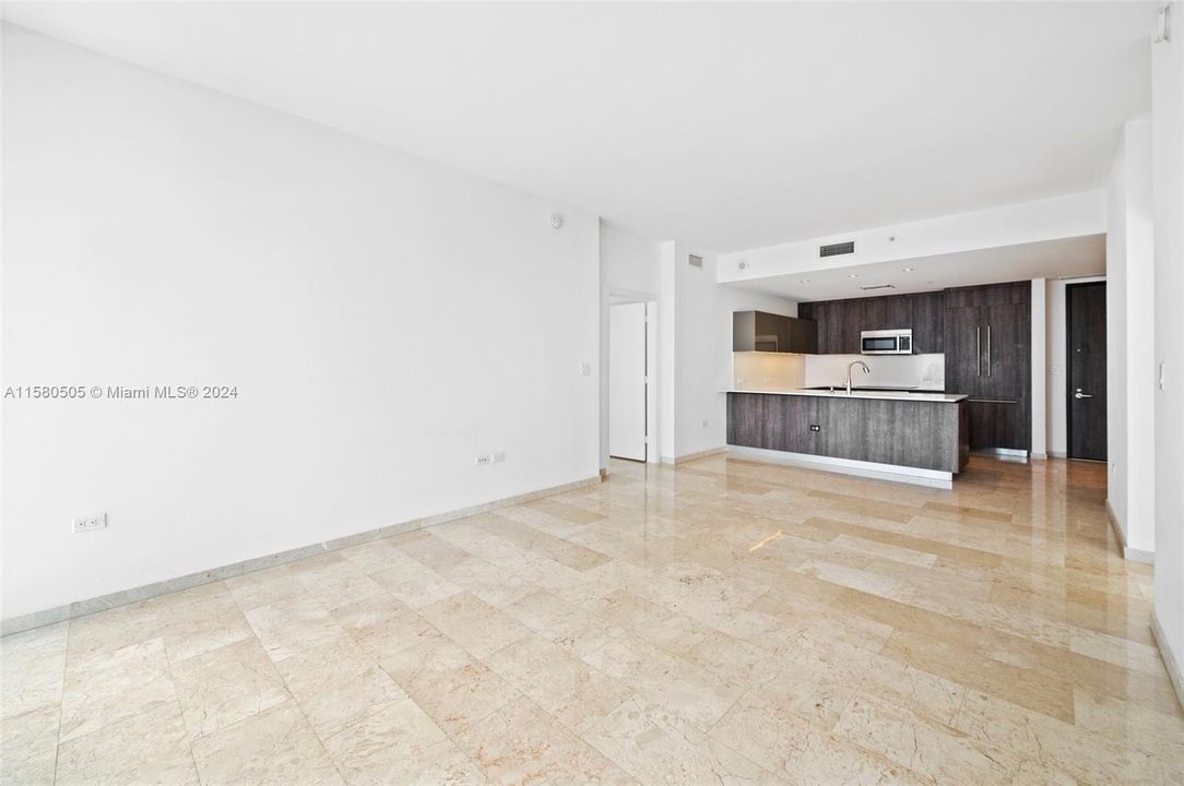 For Rent: $6,490 (2 beds, 2 baths, 1261 Square Feet)
