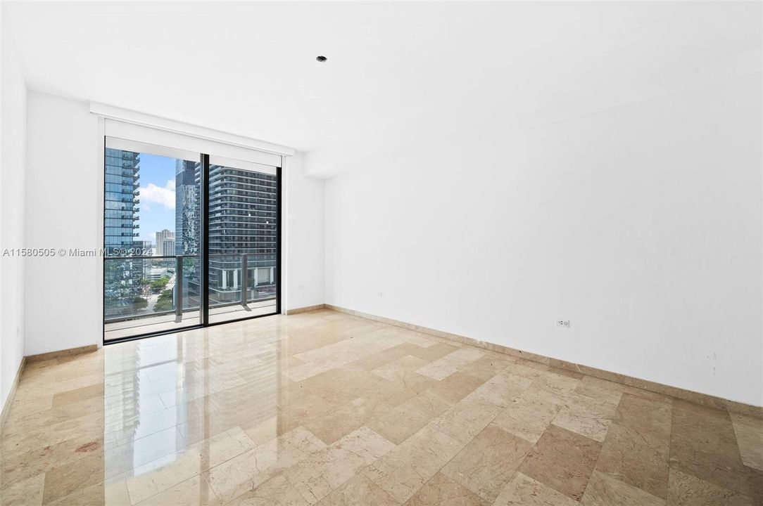 Active With Contract: $6,490 (2 beds, 2 baths, 1261 Square Feet)