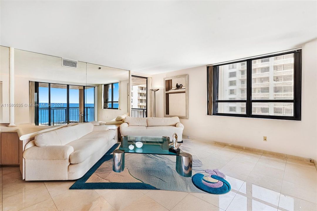 For Sale: $1,395,000 (2 beds, 2 baths, 2018 Square Feet)