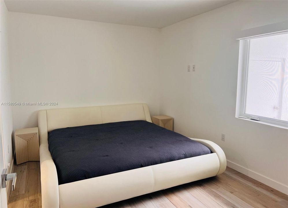 For Rent: $2,950 (1 beds, 1 baths, 588 Square Feet)