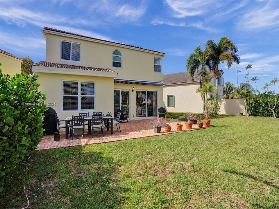 Active With Contract: $4,700 (4 beds, 2 baths, 2020 Square Feet)
