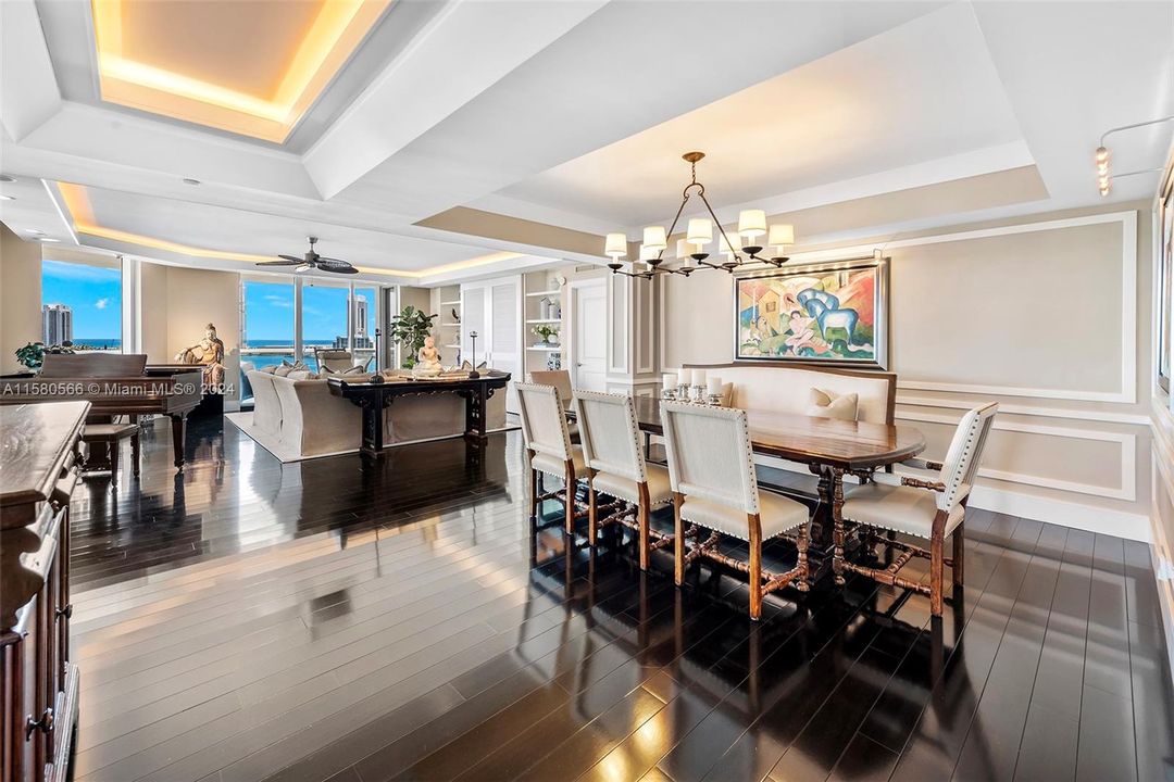 For Sale: $5,195,000 (5 beds, 5 baths, 4435 Square Feet)