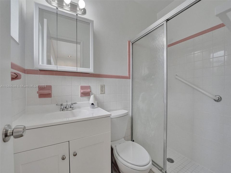 Недавно арендовано: $2,600 (3 спален, 2 ванн, 1241 Квадратных фут)