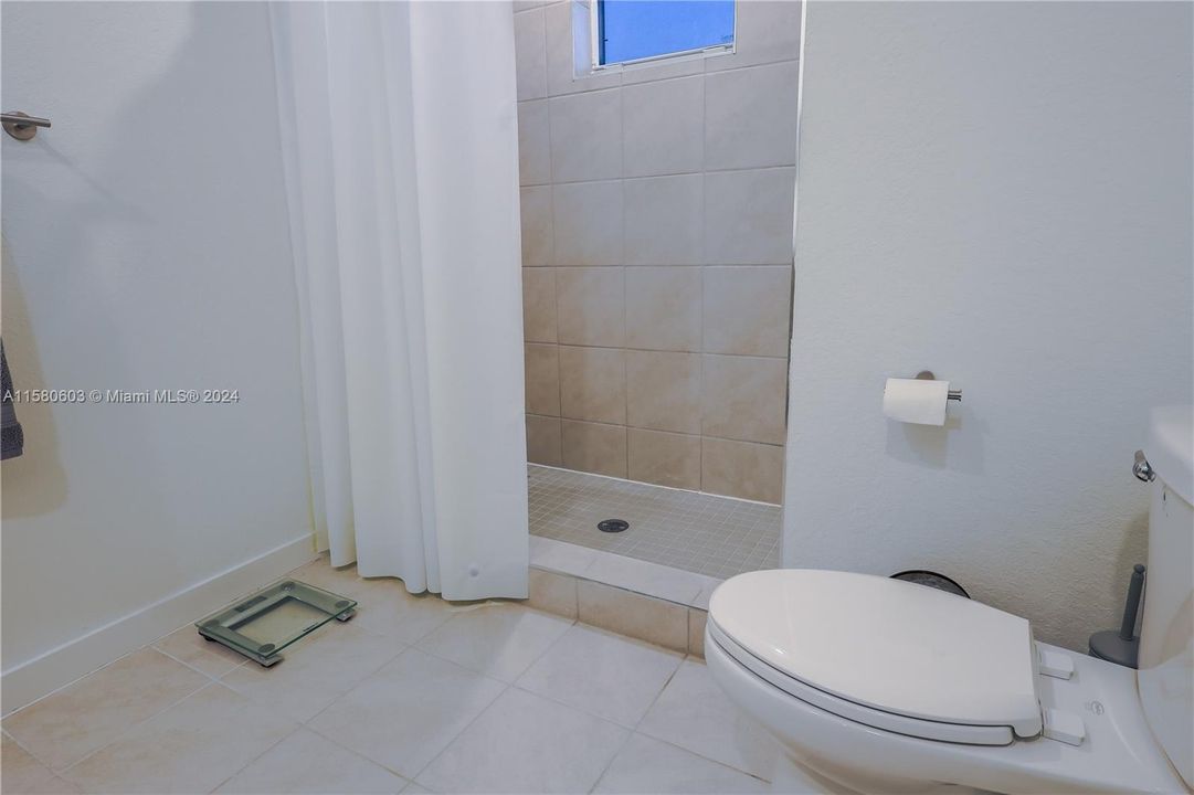 出租: $2,800 (3 贝兹, 2 浴室, 1542 平方英尺)