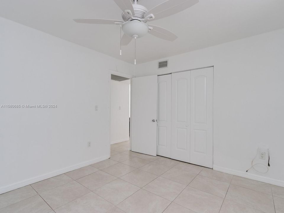 For Rent: $2,450 (2 beds, 2 baths, 1110 Square Feet)