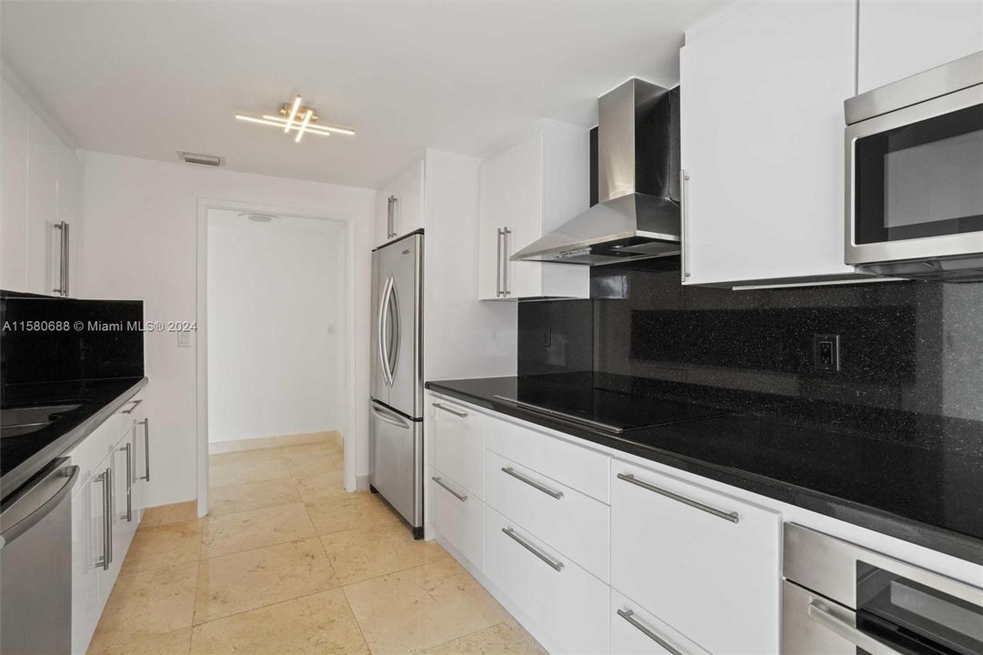 For Rent: $8,990 (2 beds, 2 baths, 2403 Square Feet)