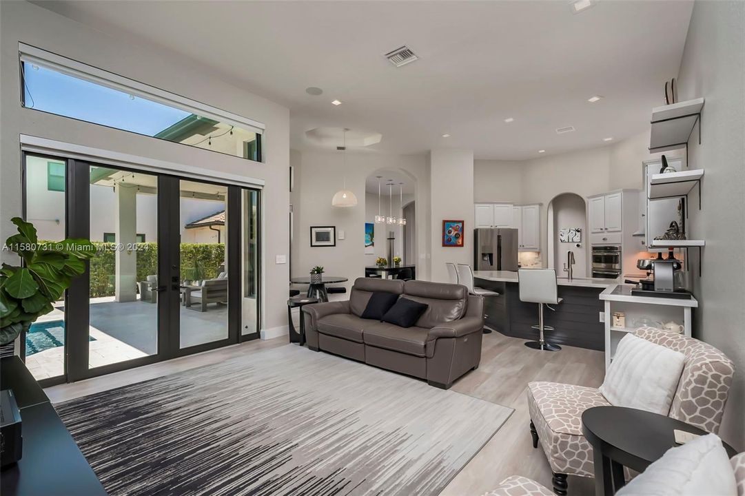 Active With Contract: $1,150,000 (5 beds, 3 baths, 2576 Square Feet)