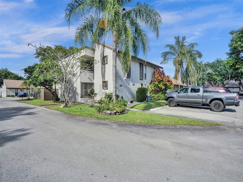 Active With Contract: $399,000 (4 beds, 2 baths, 2170 Square Feet)