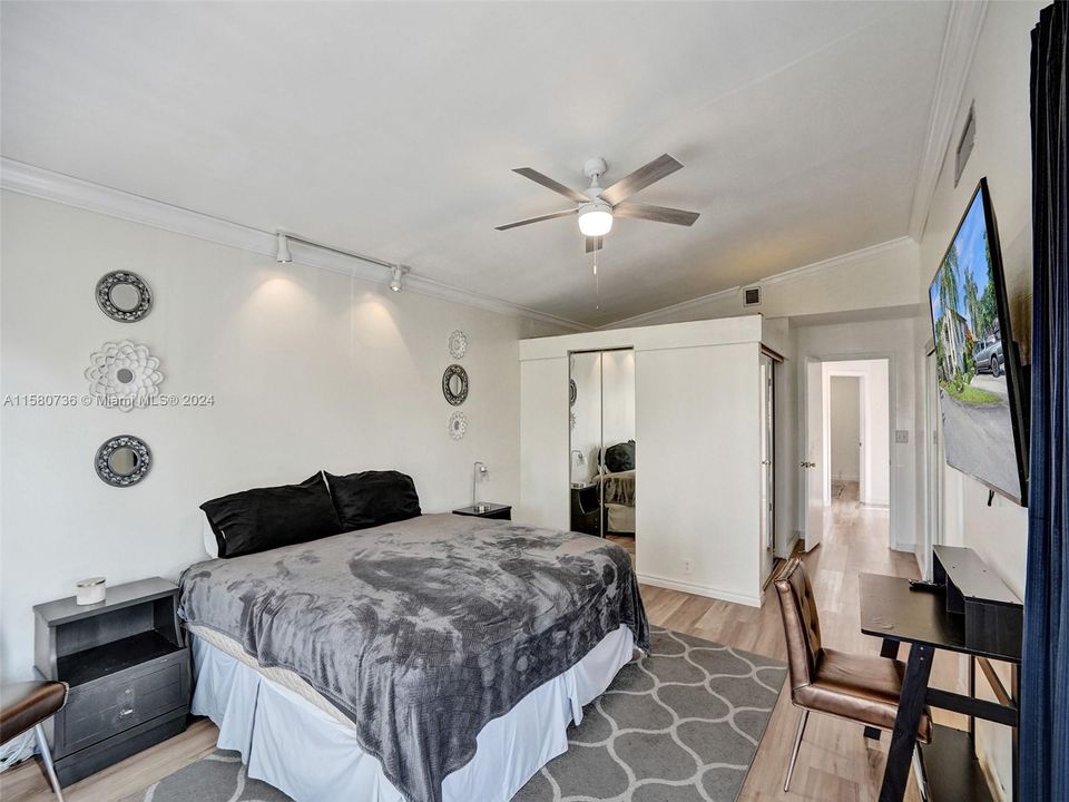 For Sale: $399,000 (4 beds, 2 baths, 2170 Square Feet)