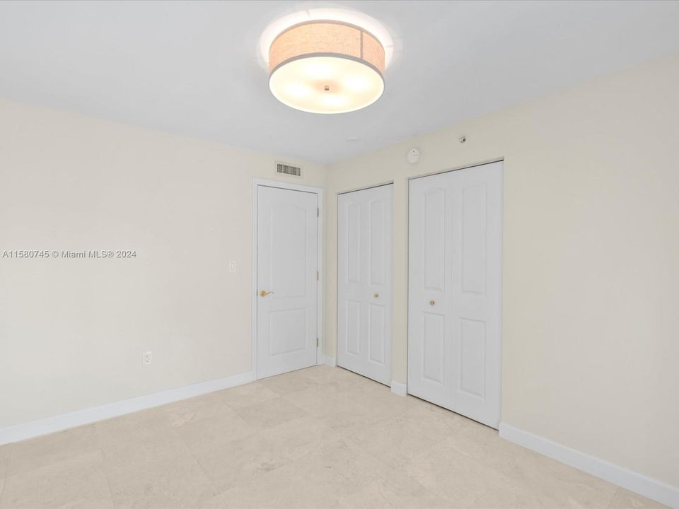 Active With Contract: $8,200 (3 beds, 2 baths, 2290 Square Feet)