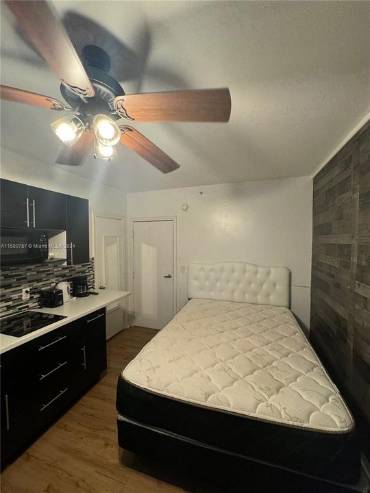 For Rent: $1,950 (0 beds, 1 baths, 200 Square Feet)