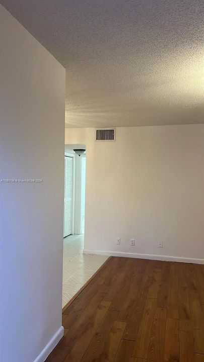 For Rent: $1,650 (1 beds, 1 baths, 621 Square Feet)