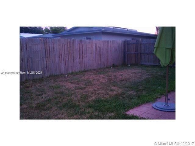 For Rent: $2,500 (3 beds, 2 baths, 1302 Square Feet)