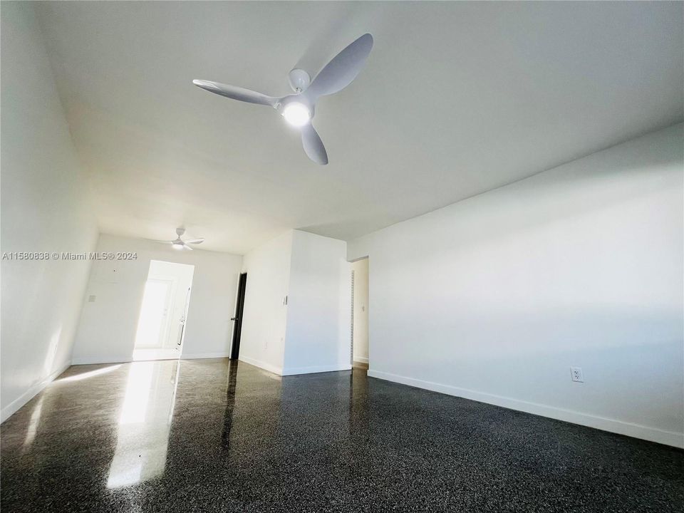 For Rent: $2,800 (2 beds, 2 baths, 1200 Square Feet)