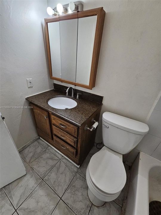 出租: $2,750 (3 贝兹, 2 浴室, 1050 平方英尺)