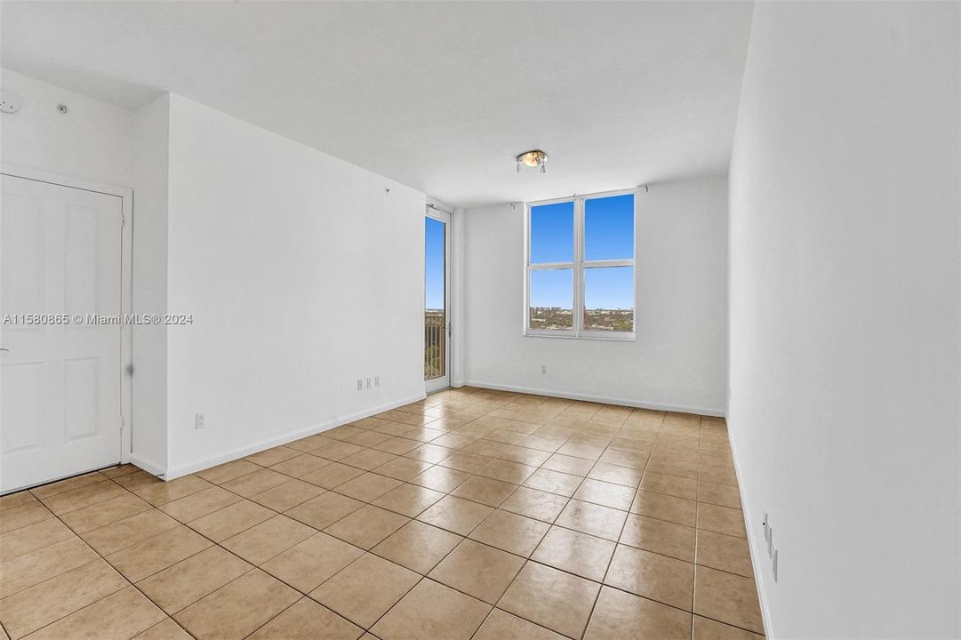 For Rent: $3,300 (2 beds, 2 baths, 1246 Square Feet)