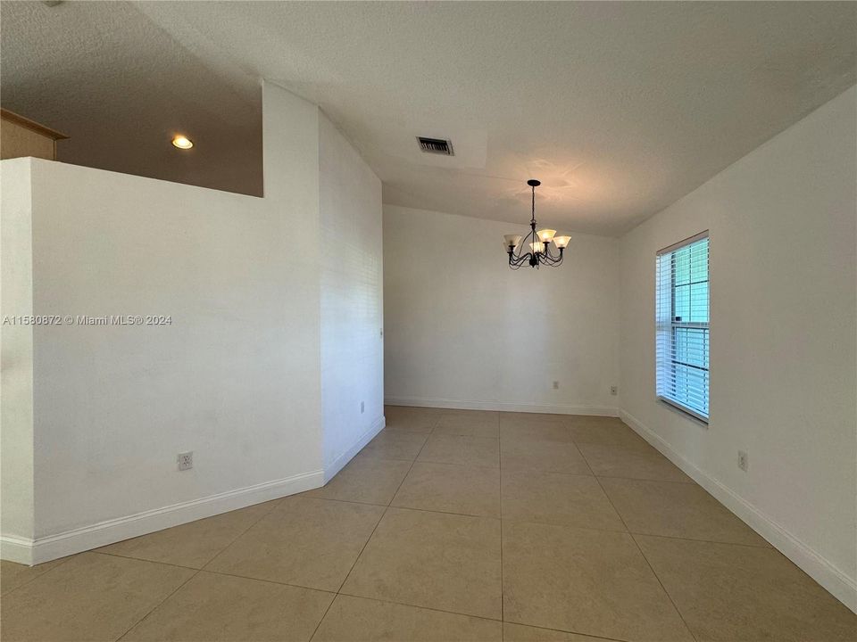 For Rent: $4,200 (3 beds, 2 baths, 1638 Square Feet)
