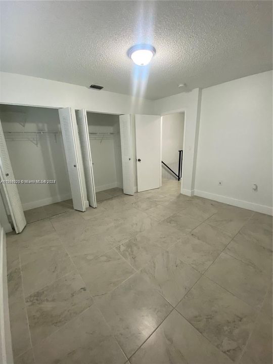Recently Rented: $2,100 (2 beds, 1 baths, 868 Square Feet)