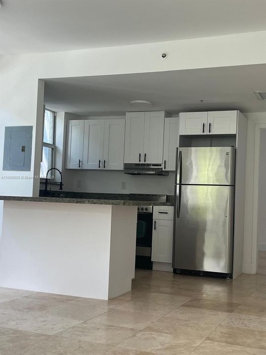 Recently Sold: $260,000 (1 beds, 1 baths, 550 Square Feet)
