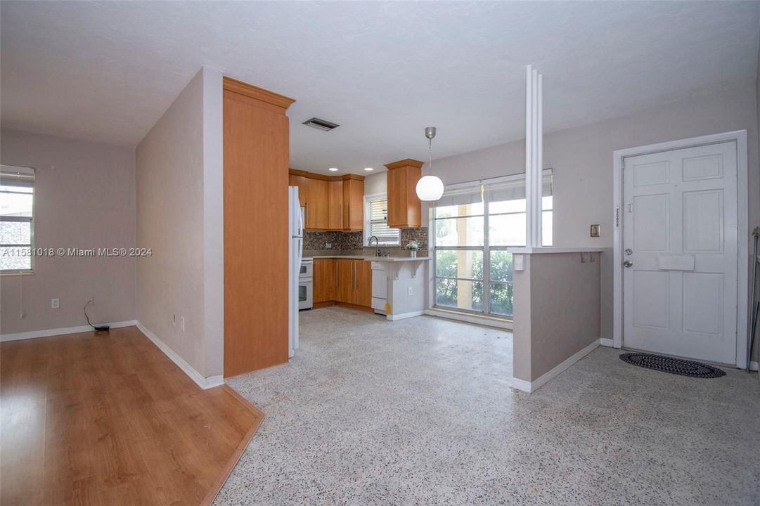 For Sale: $279,900 (2 beds, 1 baths, 0 Square Feet)
