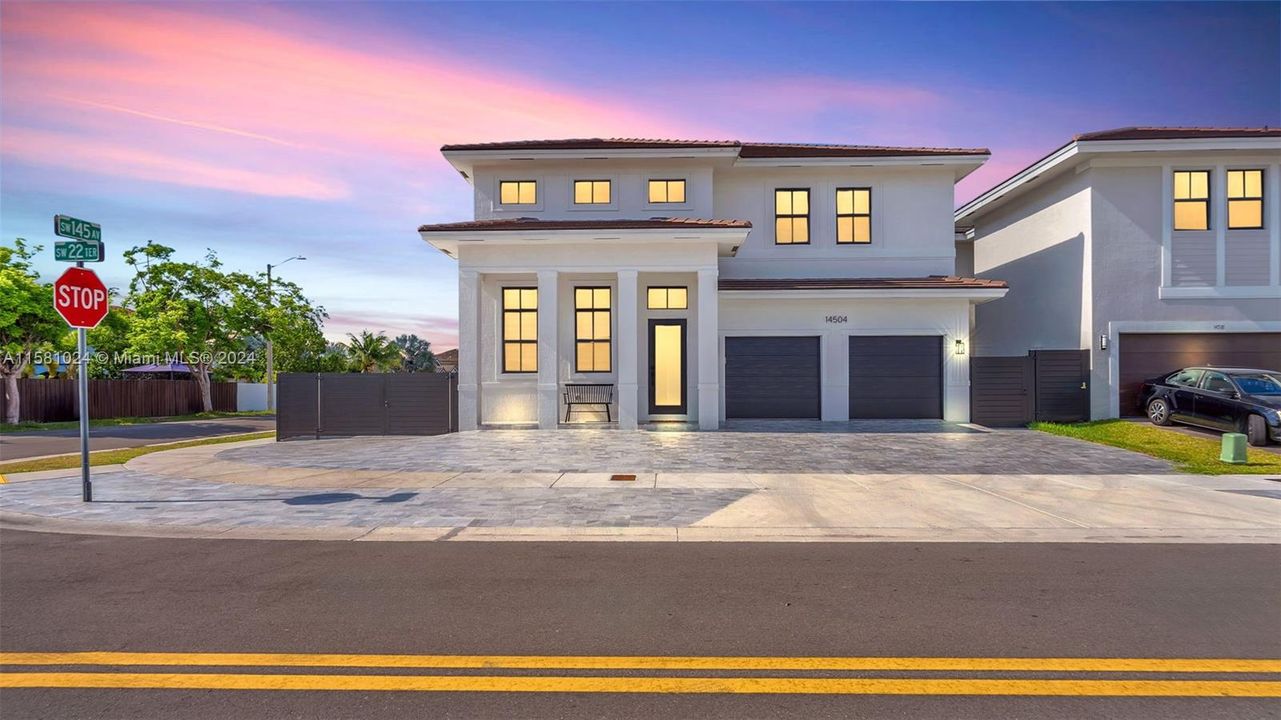 Recently Sold: $1,250,000 (5 beds, 4 baths, 2806 Square Feet)