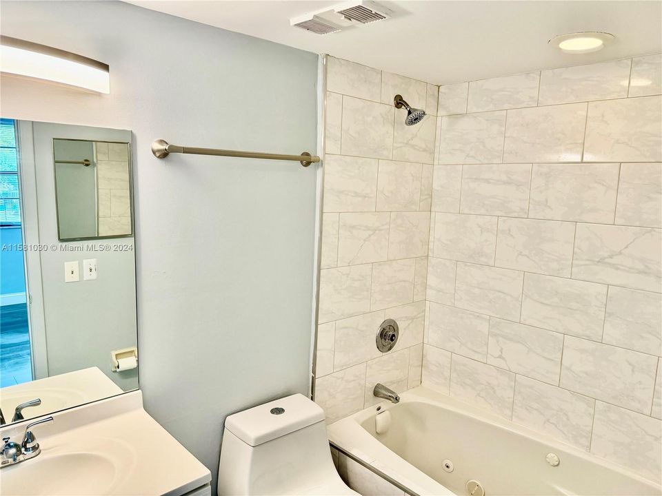 最近租的: $2,800 (3 贝兹, 3 浴室, 1680 平方英尺)