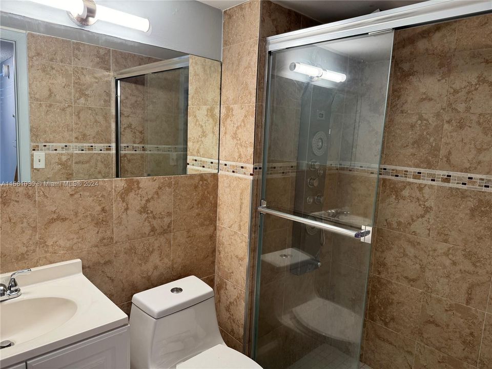 Недавно арендовано: $2,800 (3 спален, 3 ванн, 1680 Квадратных фут)