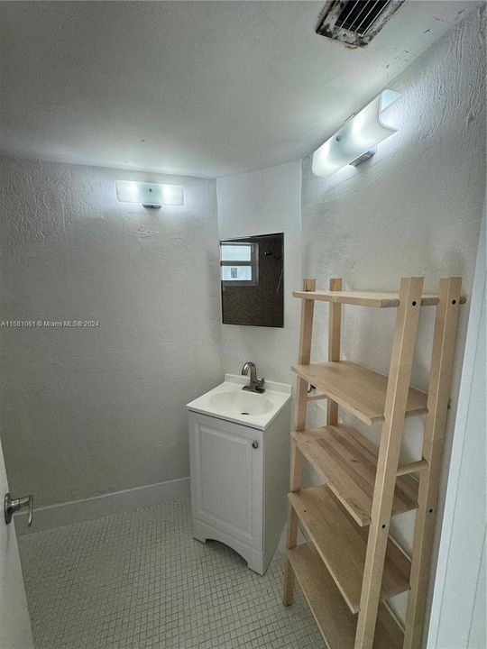 En Renta: $1,800 (1 camas, 1 baños, 825 Pies cuadrados)