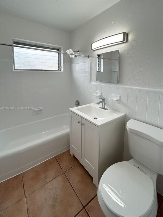 For Rent: $1,599 (1 beds, 1 baths, 490 Square Feet)