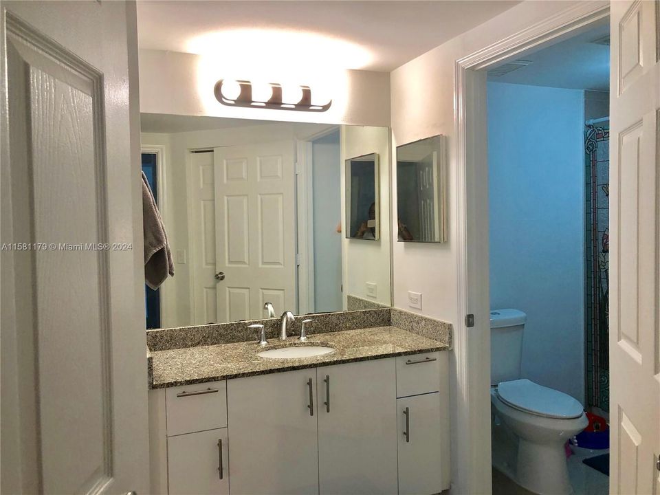 For Rent: $3,100 (3 beds, 2 baths, 1450 Square Feet)