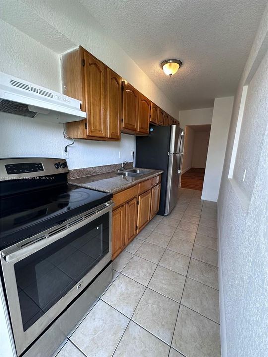 For Rent: $1,575 (1 beds, 1 baths, 653 Square Feet)