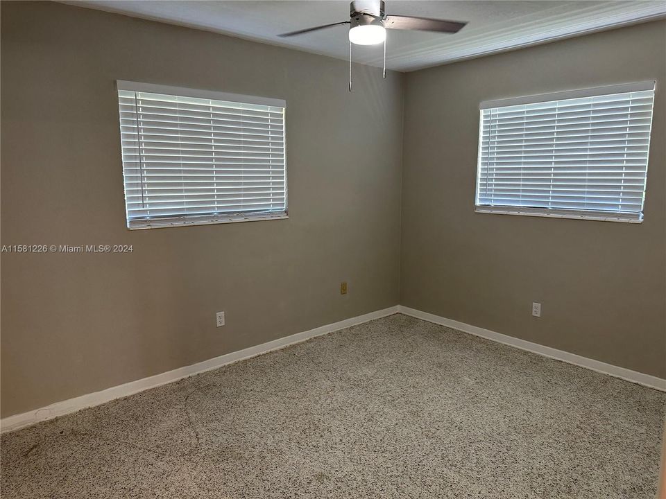 Недавно продано: $549,000 (3 спален, 2 ванн, 1644 Квадратных фут)