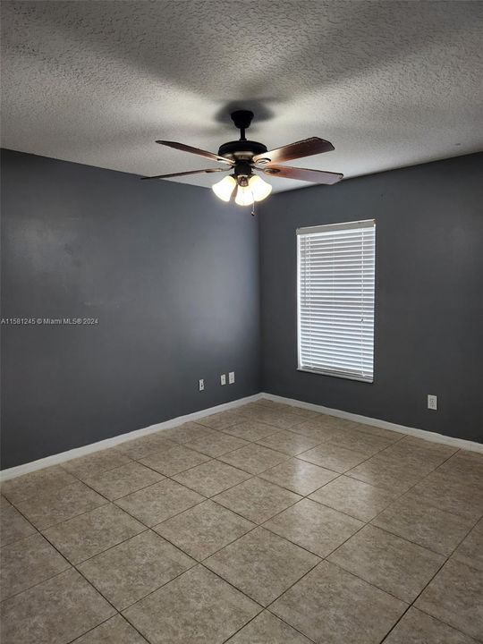 For Rent: $2,850 (4 beds, 3 baths, 2284 Square Feet)