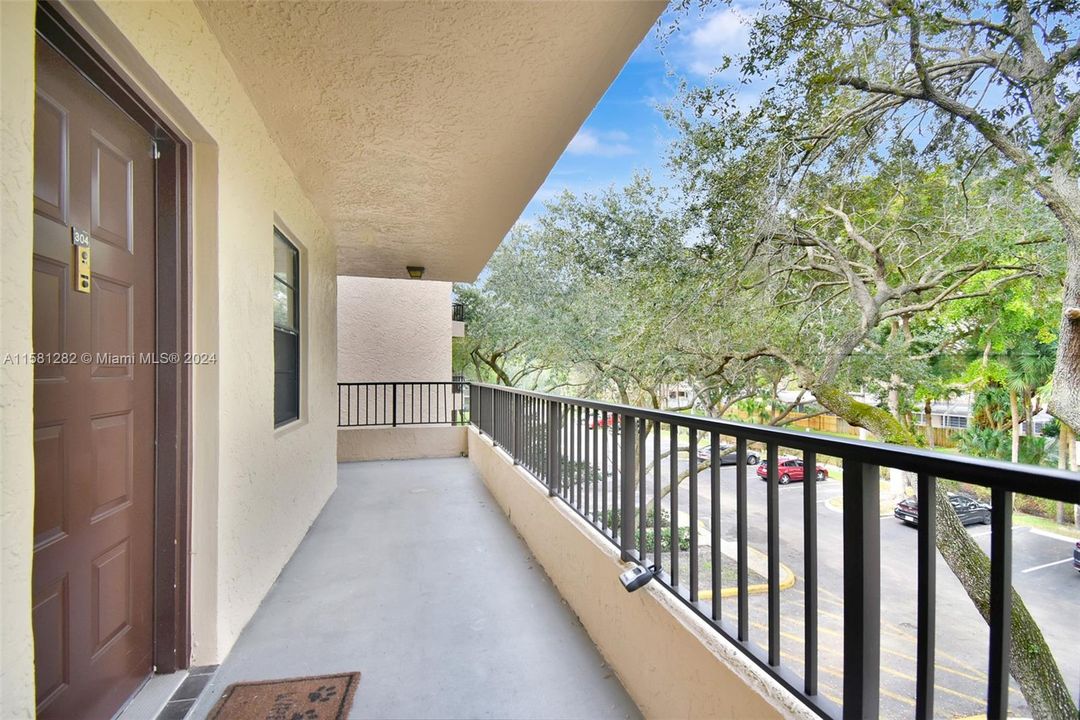 Active With Contract: $2,100 (2 beds, 2 baths, 0 Square Feet)